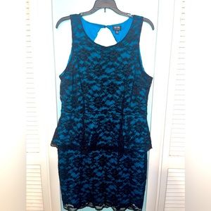 Beautiful teal & black lace/ruffle dress by Nicole by Nicole Miller. Size XL.